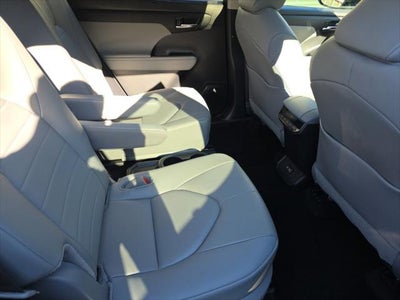 2024 Toyota Highlander XLE