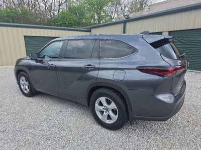 2024 Toyota Highlander LE