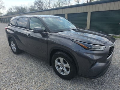 2024 Toyota Highlander LE