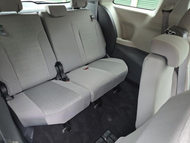 2023 Toyota Sienna LE 8 Passenger