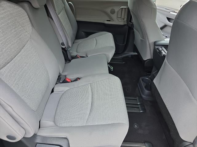 2023 Toyota Sienna LE 8 Passenger
