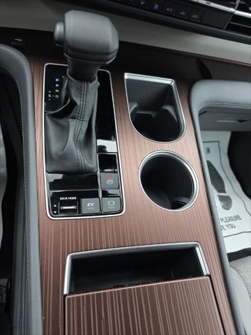 2023 Toyota Sienna LE 8 Passenger