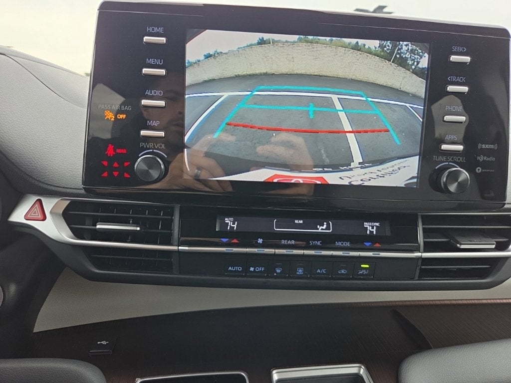 2024 Toyota Sienna LE 8 Passenger