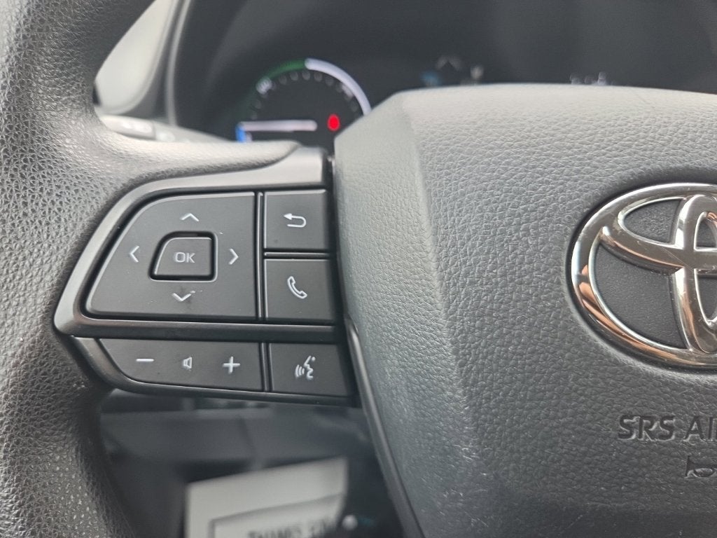 2024 Toyota Sienna LE 8 Passenger