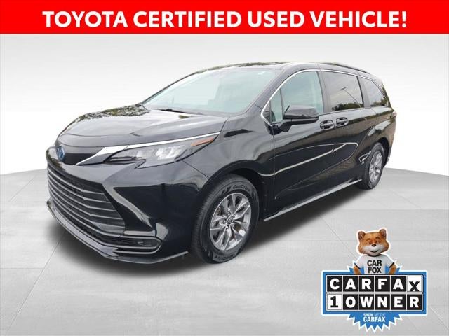 2024 Toyota Sienna LE 8 Passenger