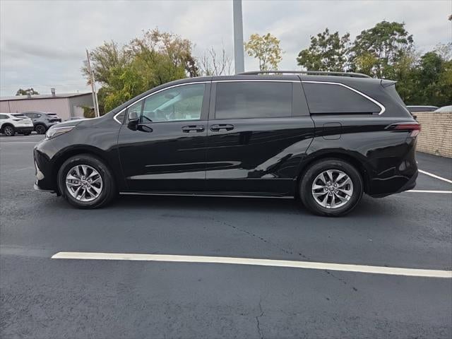2024 Toyota Sienna LE 8 Passenger