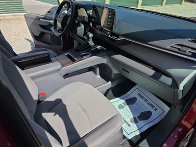 2024 Toyota Sienna LE 8 Passenger