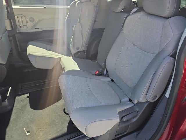 2024 Toyota Sienna LE 8 Passenger