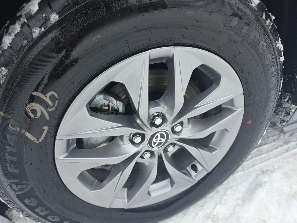 2026 Toyota Sienna LE 8 Passenger