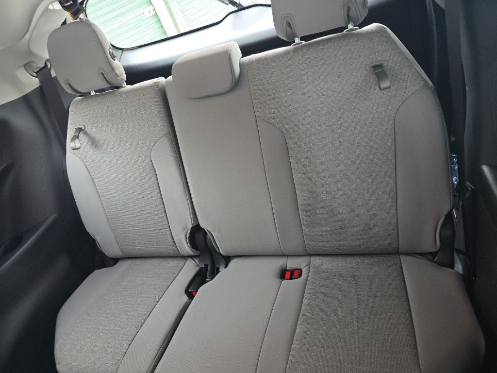 2026 Toyota Sienna LE 8 Passenger