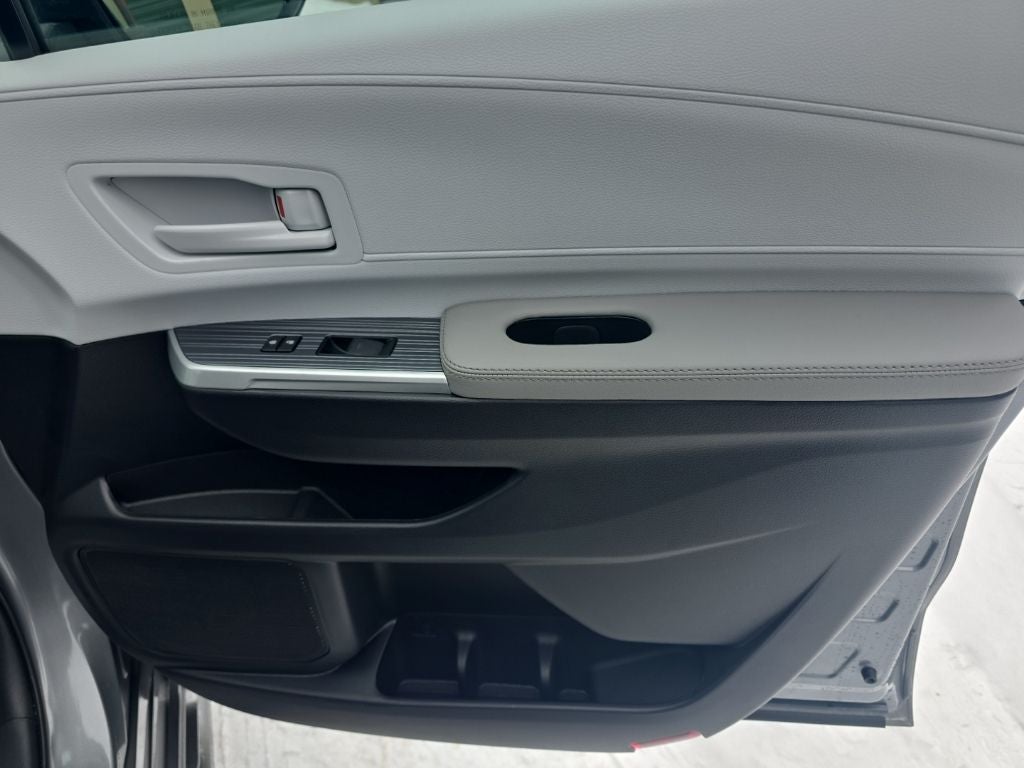 2026 Toyota Sienna LE 8 Passenger