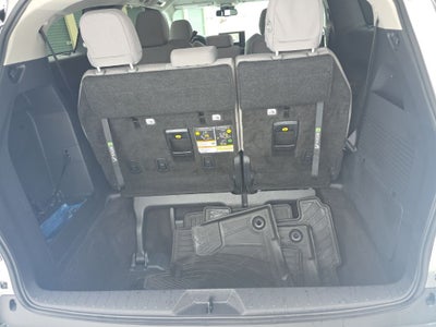 2026 Toyota Sienna LE 8 Passenger
