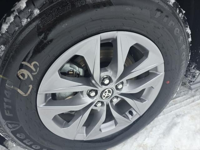 2026 Toyota Sienna LE 8 Passenger