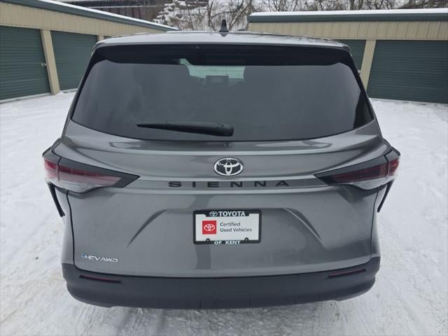 2026 Toyota Sienna LE 8 Passenger