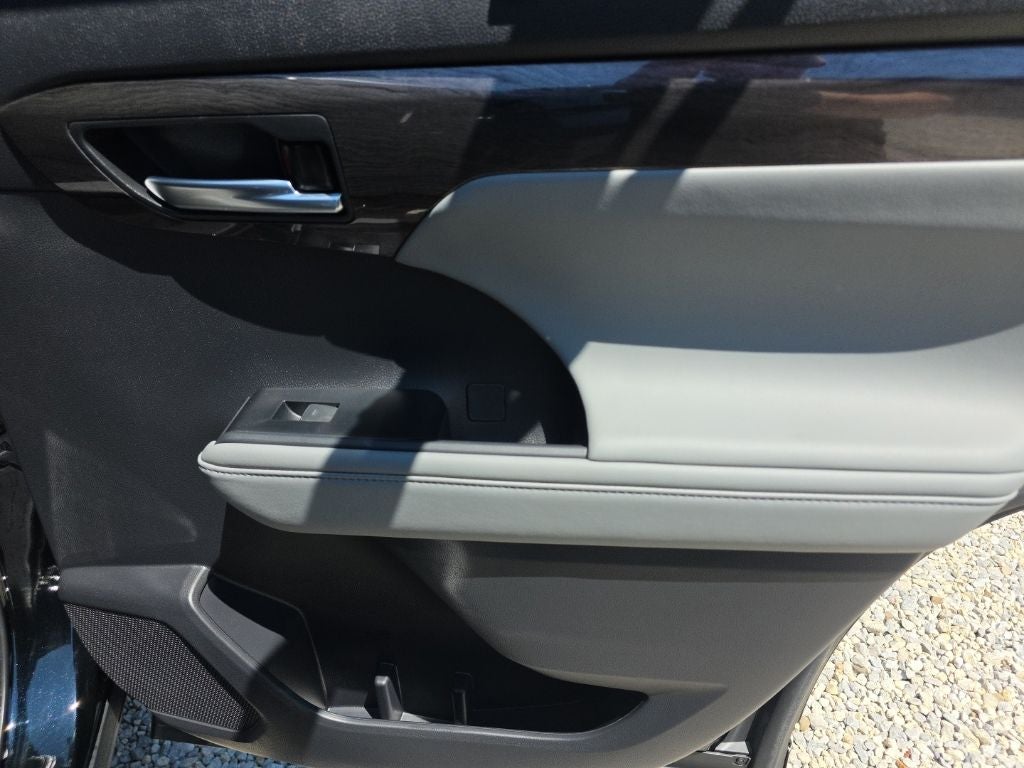 2026 Toyota Highlander Hybrid Limited