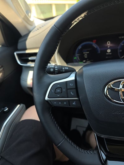 2026 Toyota Highlander Hybrid Limited
