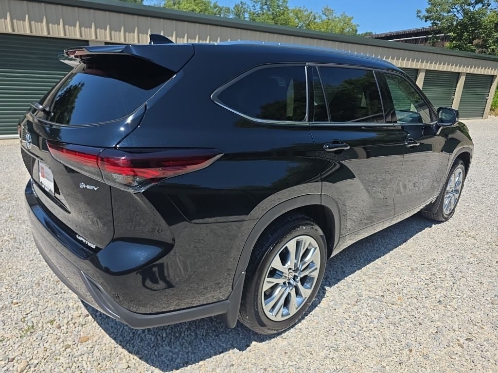 2026 Toyota Highlander Hybrid Limited