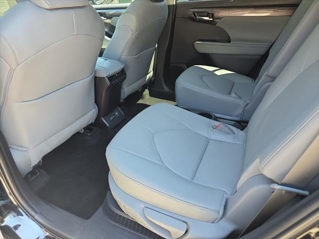 2026 Toyota Highlander Hybrid Limited