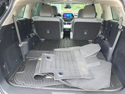2025 Toyota Highlander Hybrid Limited
