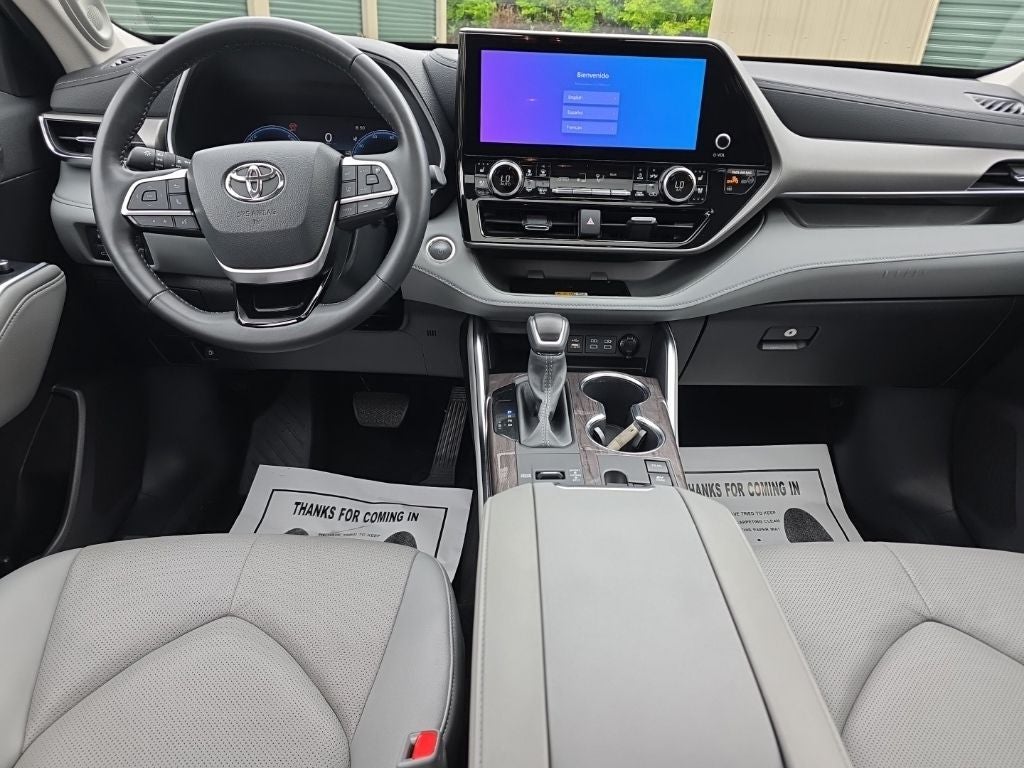2025 Toyota Highlander Hybrid Limited