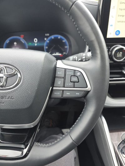 2025 Toyota Highlander Hybrid Limited