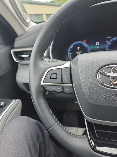 2025 Toyota Highlander Hybrid Limited