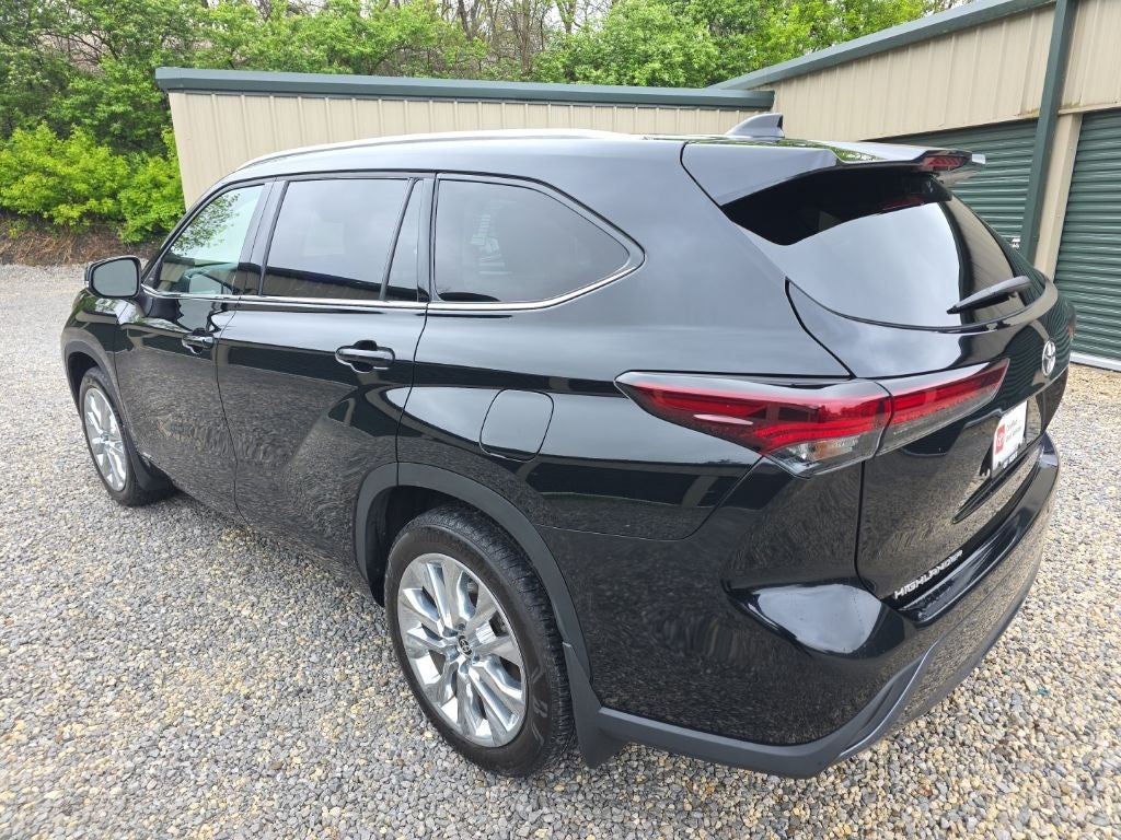 2025 Toyota Highlander Hybrid Limited