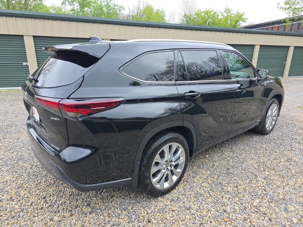 2025 Toyota Highlander Hybrid Limited