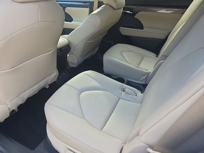 2023 Toyota Highlander Hybrid Limited