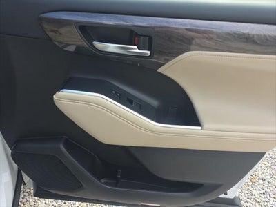 2023 Toyota Highlander Hybrid Limited
