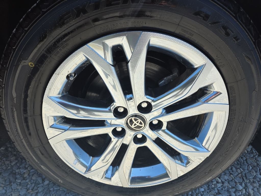 2023 Toyota Sienna XSE 7 Passenger