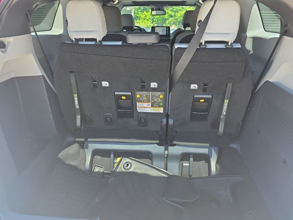2023 Toyota Sienna XSE 7 Passenger