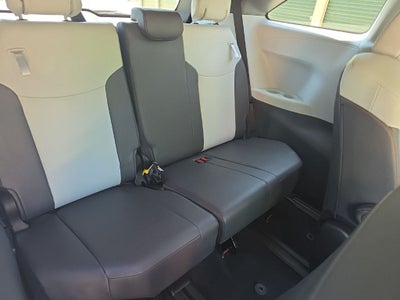 2023 Toyota Sienna XSE 7 Passenger