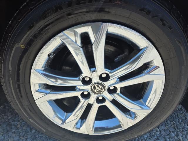 2023 Toyota Sienna XSE 7 Passenger
