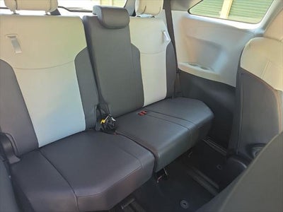 2023 Toyota Sienna XSE 7 Passenger