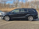 2024 Toyota Sienna XLE 8 Passenger