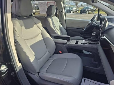 2024 Toyota Sienna XLE 8 Passenger
