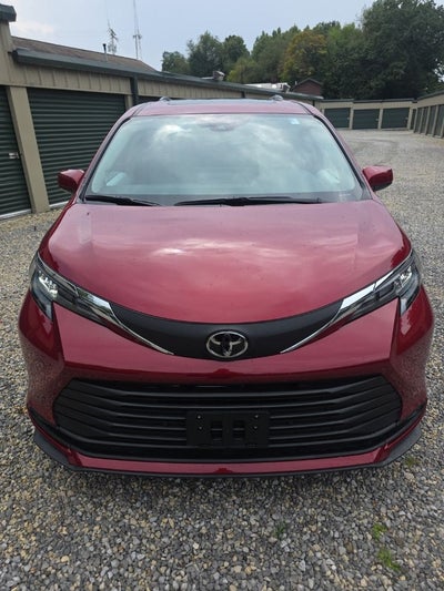 2026 Toyota Sienna XLE 7 Passenger