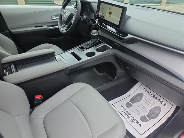 2026 Toyota Sienna XLE 7 Passenger
