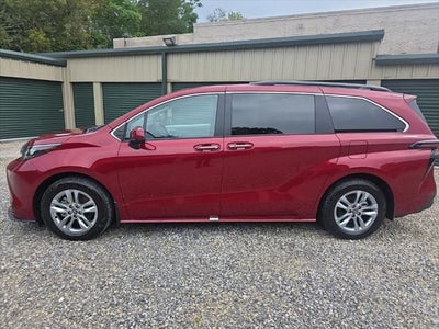 2026 Toyota Sienna XLE 7 Passenger