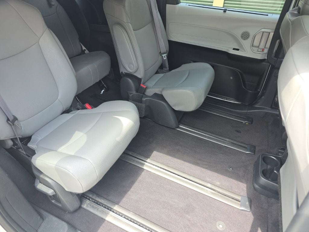 2025 Toyota Sienna XLE 7 Passenger