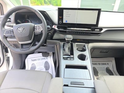 2025 Toyota Sienna XLE 7 Passenger