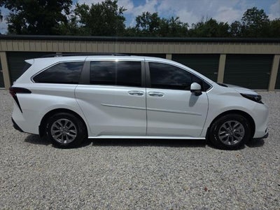 2025 Toyota Sienna XLE 7 Passenger