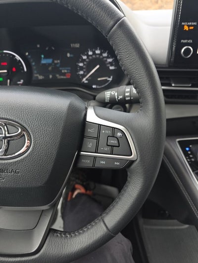 2025 Toyota Sienna XLE 7 Passenger