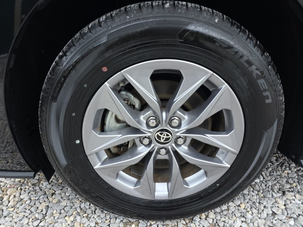 2025 Toyota Sienna XLE 7 Passenger