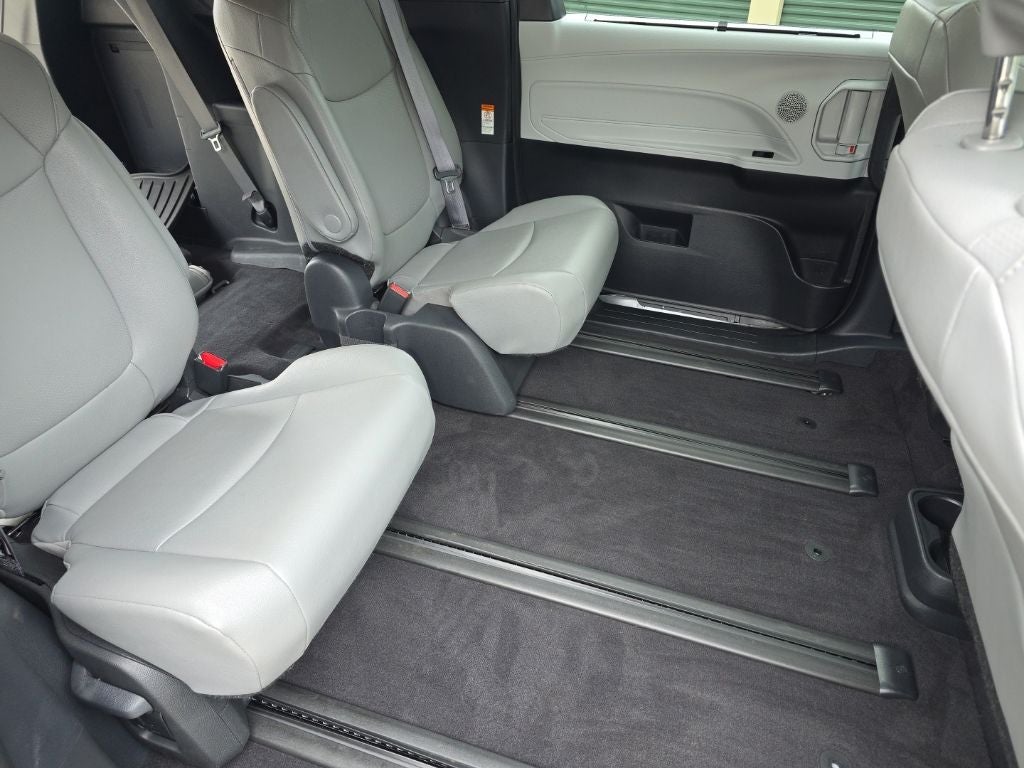 2025 Toyota Sienna XLE 7 Passenger