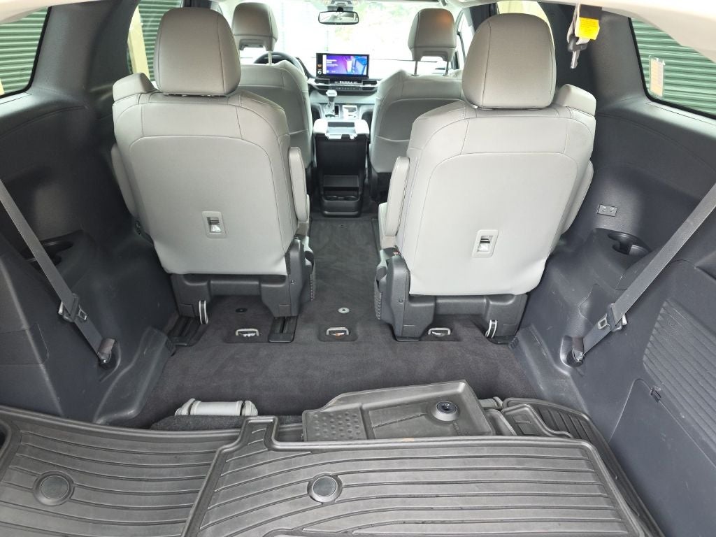2025 Toyota Sienna XLE 7 Passenger