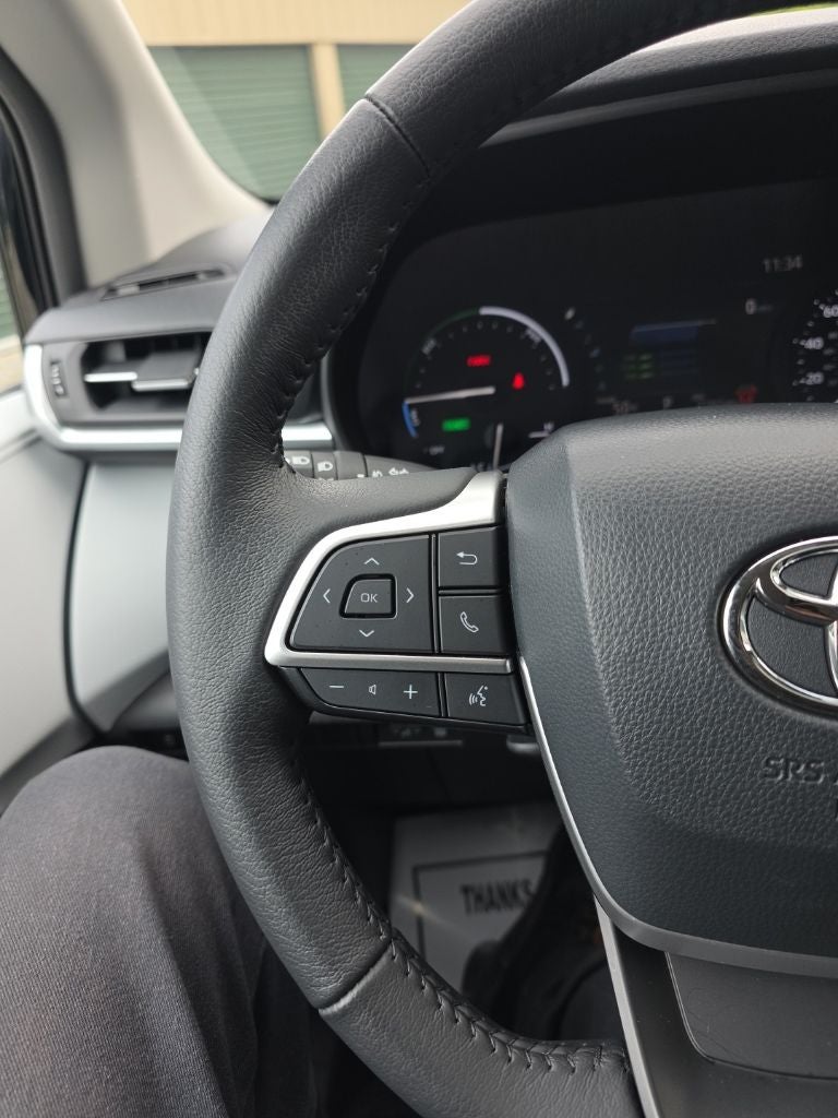 2025 Toyota Sienna XLE 7 Passenger