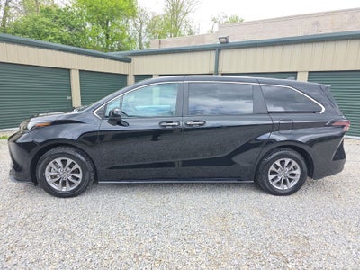 2025 Toyota Sienna XLE 7 Passenger
