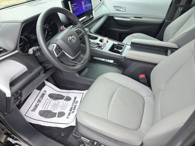 2025 Toyota Sienna XLE 7 Passenger
